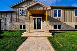 Waterfront property on the Rideau - Photo 1